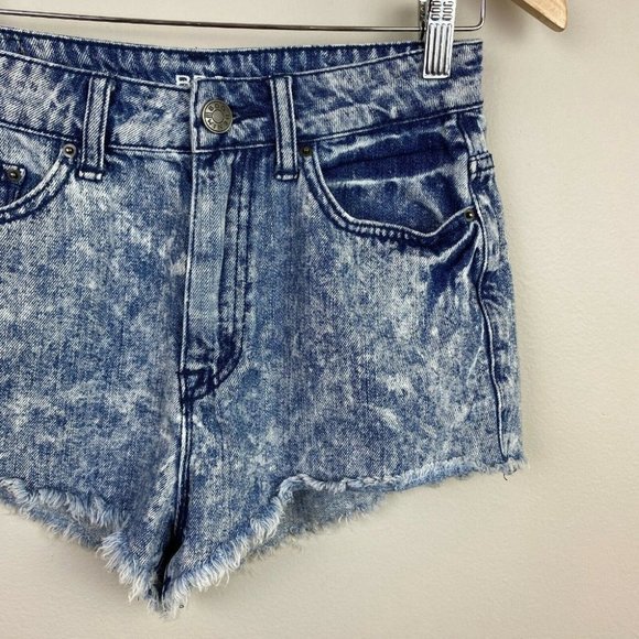 BDG High Rise Shorts 26 Acid Wash Dree Cheeky‎ Fray Hem 5 Pocket Denim - Picture 10 of 11